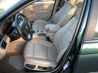 2004 BMW 325  i