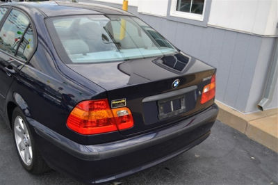 2002 BMW 325 i