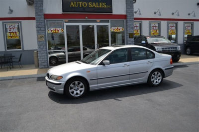2002 BMW 325  i