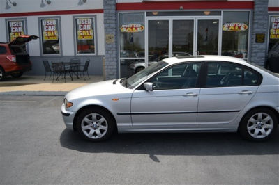 2002 BMW 325  i