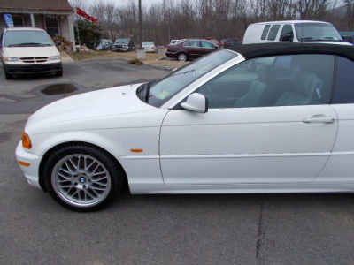 2001 BMW 325  Ci
