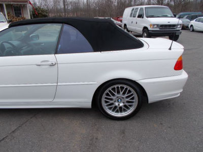 2001 BMW 325  Ci