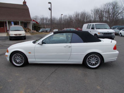 2001 BMW 325  Ci
