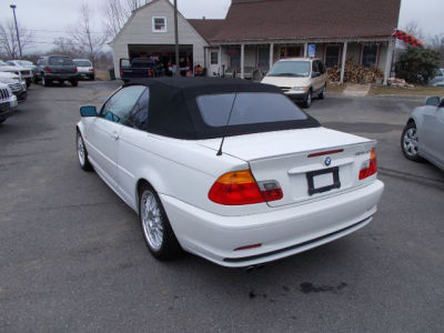 2001 BMW 325  Ci