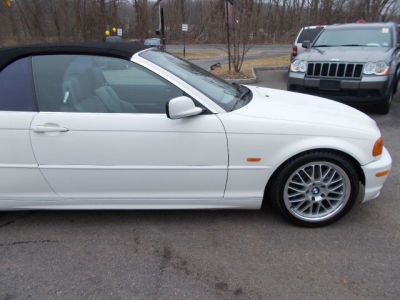 2001 BMW 325  Ci