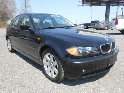 2002 BMW 325  i