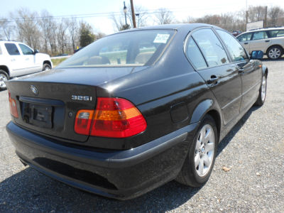 2002 BMW 325  i