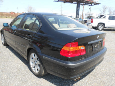 2002 BMW 325  i