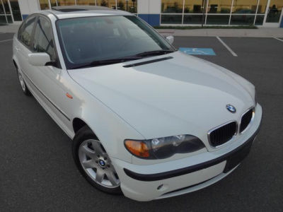 2004 BMW 325  i