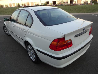 2004 BMW 325 i