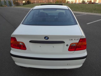 2004 BMW 325 i