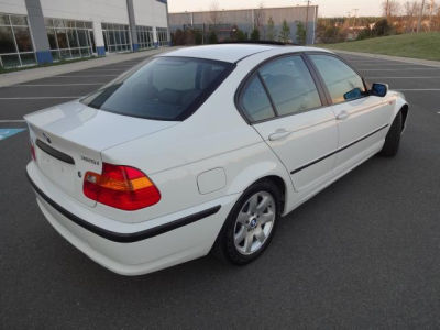 2004 BMW 325 i