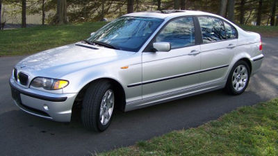2004 BMW 325  i