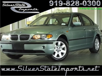 2003 BMW 325  i