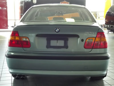 2003 BMW 325 i