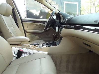 2003 BMW 325 i