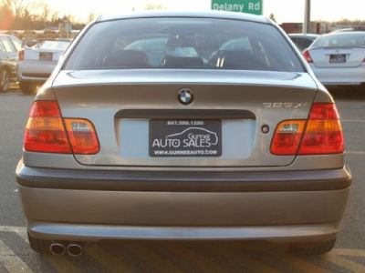 2004 BMW 325 xi