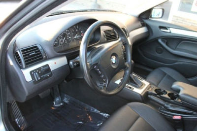 2004 BMW 325 xi