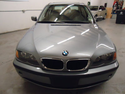 2004 BMW 325 i