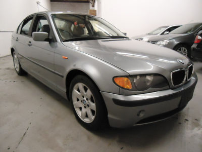 2004 BMW 325 i