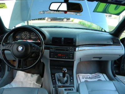 2001 BMW 325  Ci