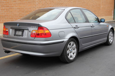 2003 BMW 325 i