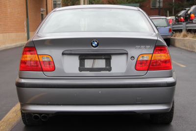 2003 BMW 325 i