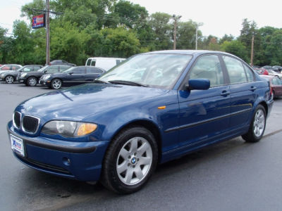 2003 BMW 325 i