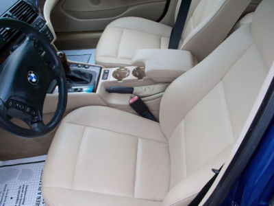 2003 BMW 325 i