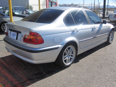 2002 BMW 325 i