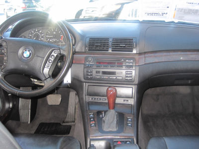 2002 BMW 325 i