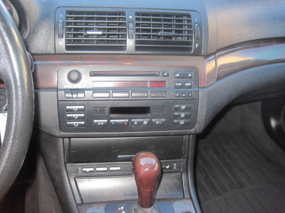 2002 BMW 325 i
