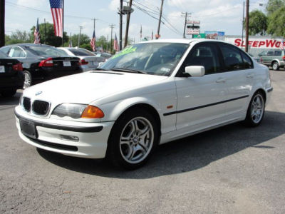 2001 BMW 325  i