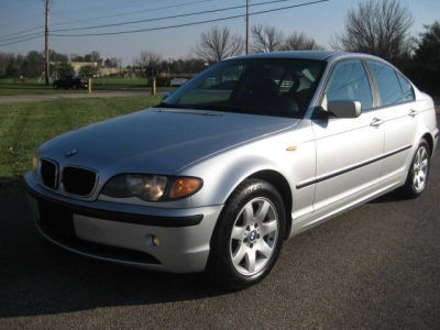 2003 BMW 325 i