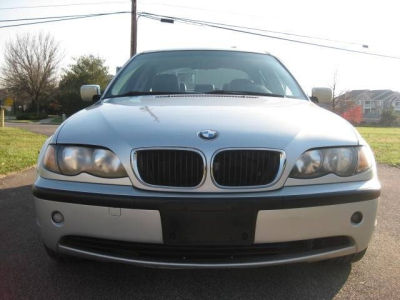 2003 BMW 325 i