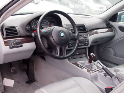 2002 BMW 325  Ci