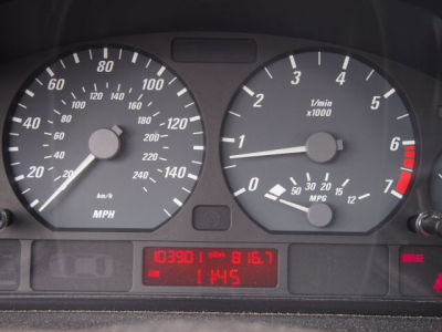 2002 BMW 325  Ci