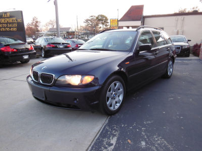 2005 BMW 325  iT