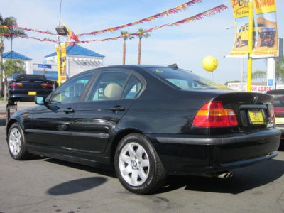2004 BMW 325 i