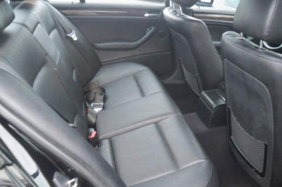 2002 BMW 325 xi