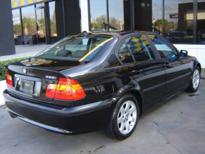 2005 BMW 325 i