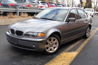 2004 BMW 325 i