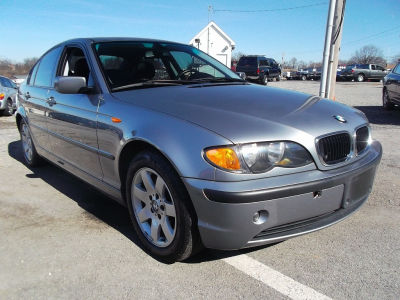 2005 BMW 325  i