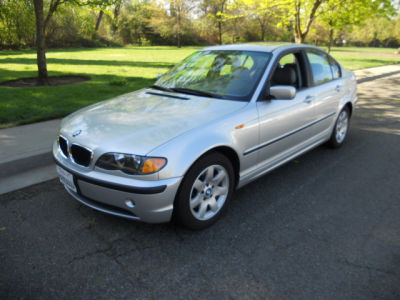 2004 BMW 325  i