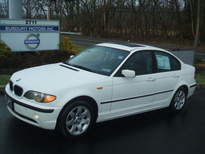 2003 BMW 325  xi