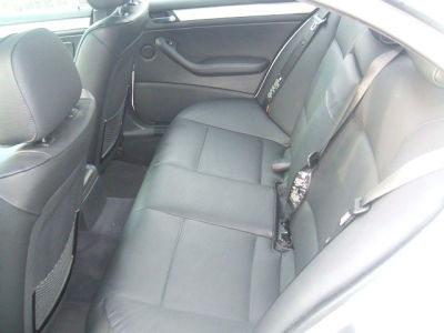 2003 BMW 325 xi