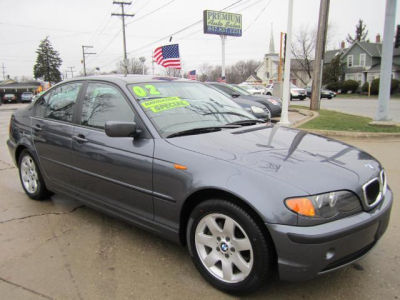 2002 BMW 325  i