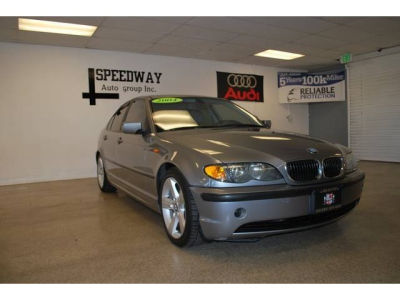 2004 BMW 325  i