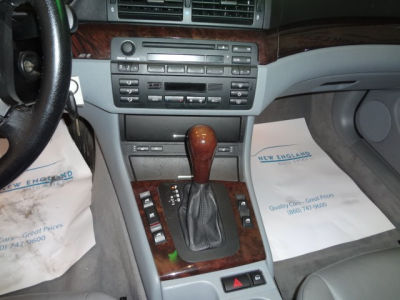 2001 BMW 325 i