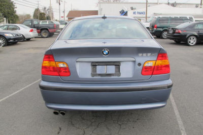 2004 BMW 325 xi